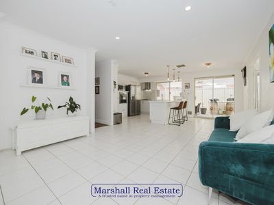 28 Newgain Cres, Carramar