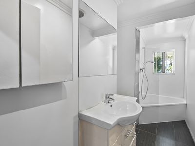 6 Feldt Street, Flying Fish Point