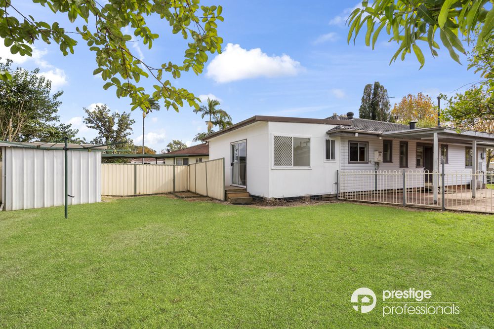 15 Huon Crescent, Holsworthy