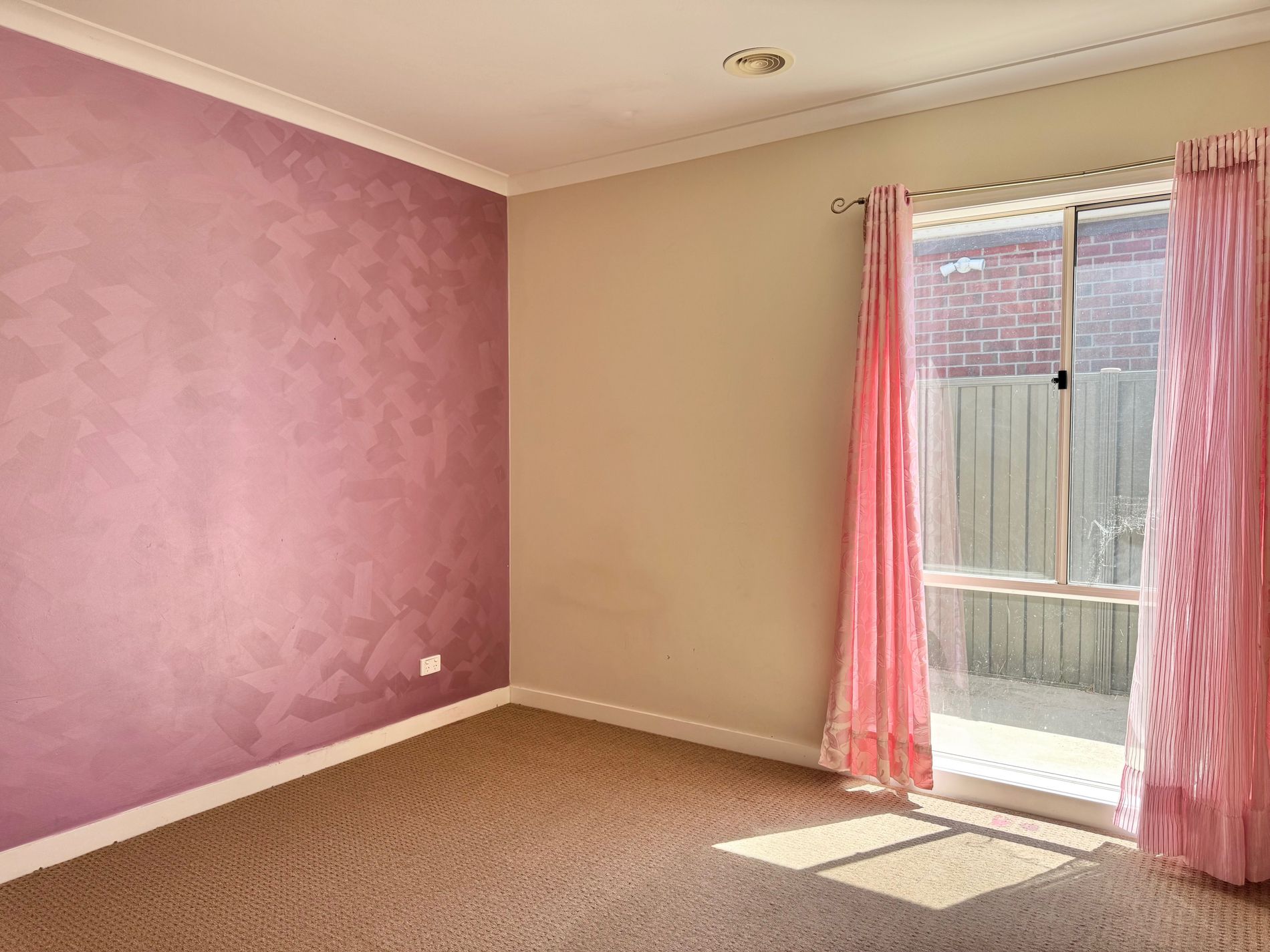 17 Lancewood Road, Manor Lakes