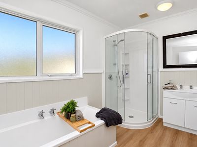 4 Saint Annes Square, Tawa