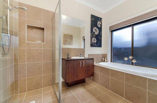 15 Hampton Street, Craigieburn