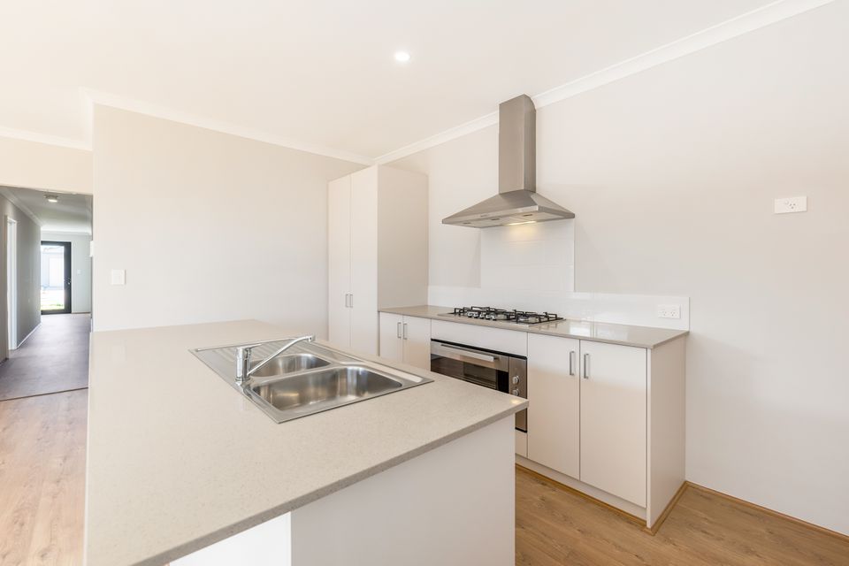 5 Cloudburst Avenue, Baldivis