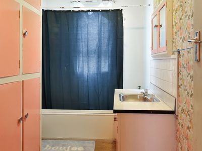 15 Sinclair Avenue, Nightcaps