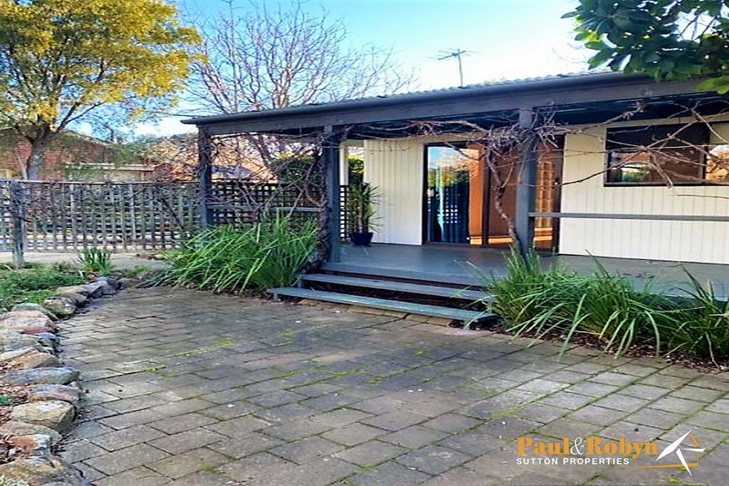 27 Tardent Street, Downer