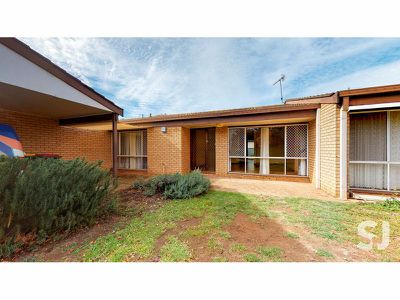 6 / 96 Bultje Street, Dubbo