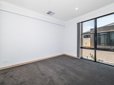 4 / 13 Welford Way, Success