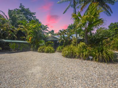 755 Ellerbeck Road, Carruchan