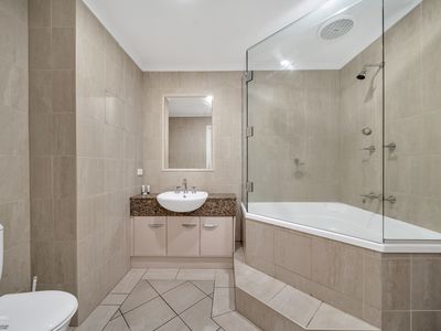 81 / 107 Esplanade, Cairns City