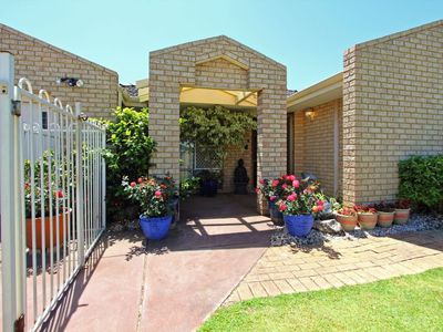 2 Klein Court, Winthrop