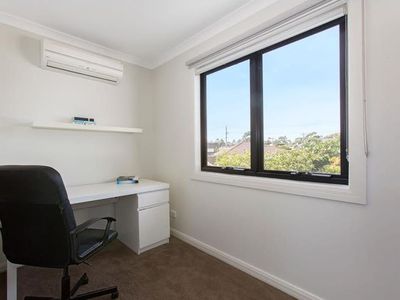 2 / 5 Green Avenue, Mulgrave