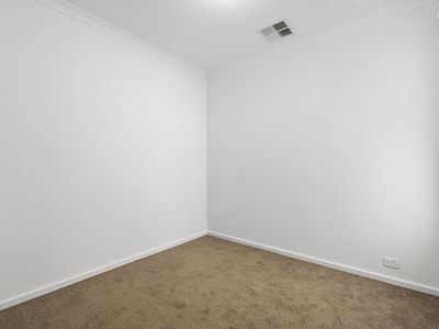 26 Graduation Parade, Taperoo