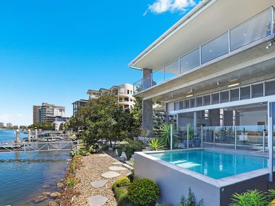 96 Duporth Avenue, Maroochydore