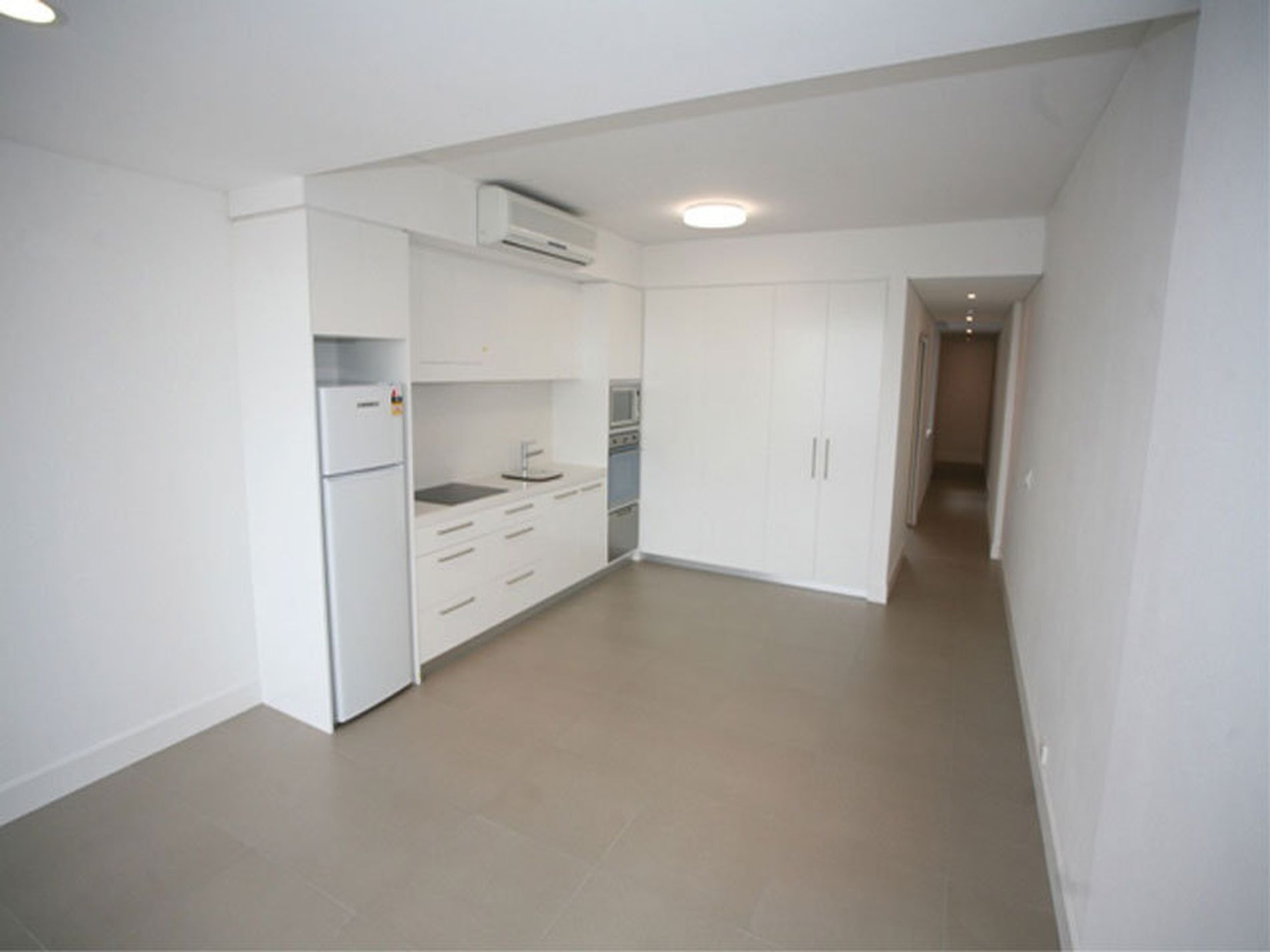 311 / 520 Cnr Miller Street & Palmer Street, Cammeray