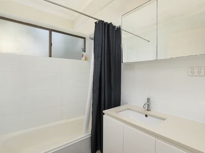 4 / 3 Juan Street, Alexandra Headland