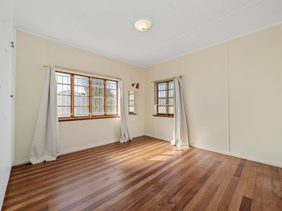 74 Dartmouth Street, Coopers Plains