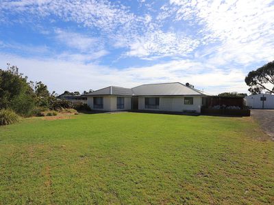 32 Bay Road, Allendale East