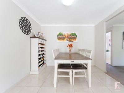 8 Oakmont Place, Woongarrah