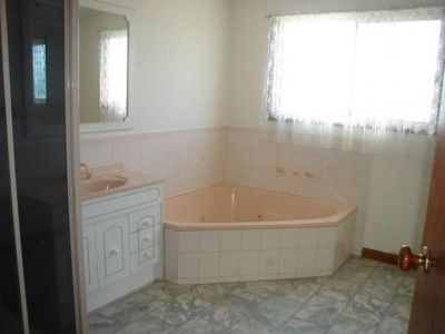 1 / 37 Seabeach Parade, North Shore