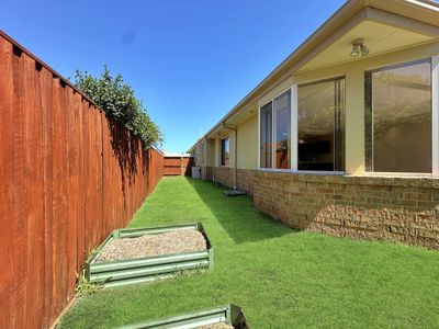 8 Brittania Drive, Tanilba Bay