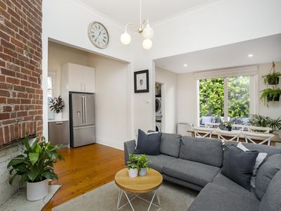 287 Douglas Parade, Newport