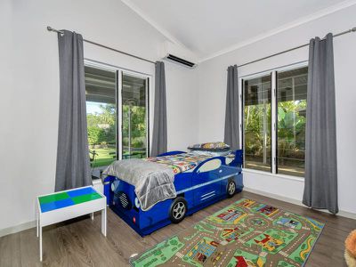 27 Forrest Parade , Bakewell