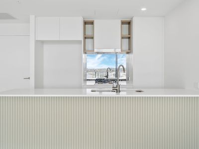 2603 / 10 Sickle Avenue, Hope Island