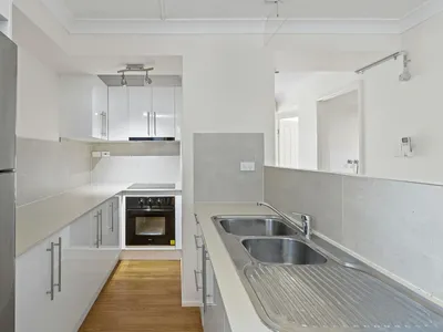 4 / 23 Warren Street, St Lucia