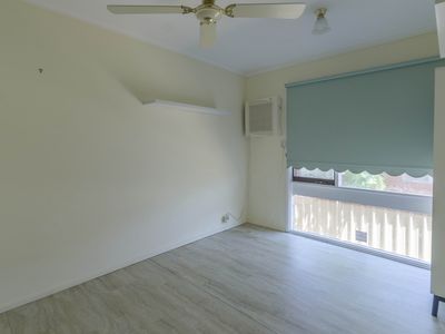 10 Dickens Road, Ambarvale