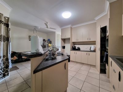 9 Antonia Close, Atherton