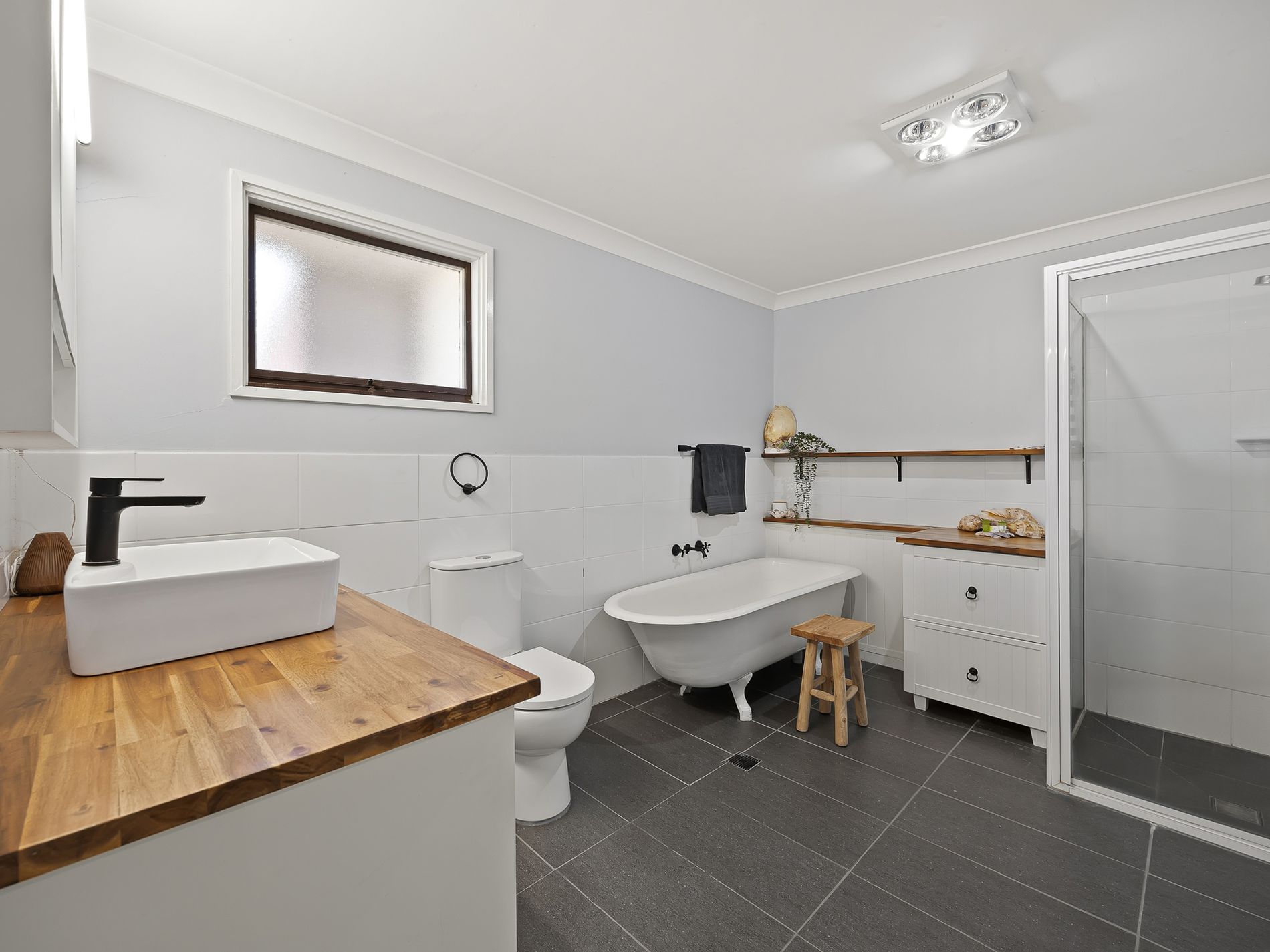 11 Harrier Parade, Tamworth