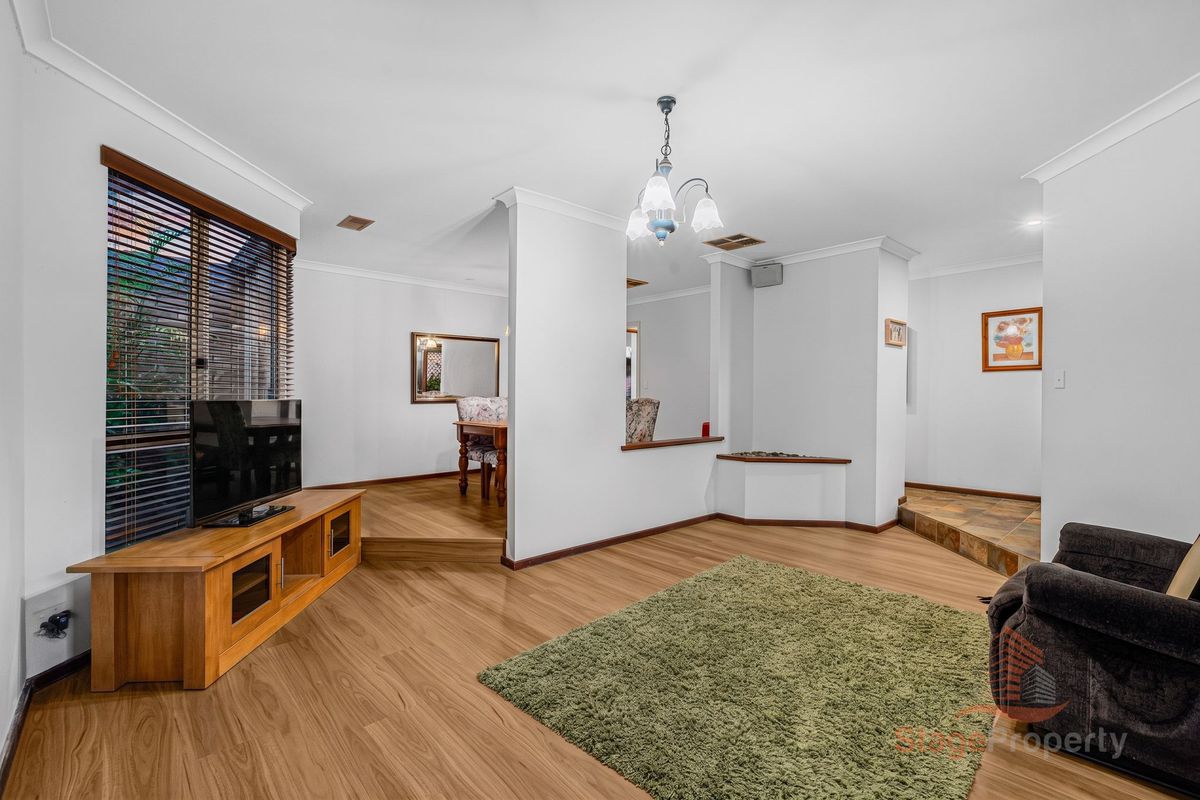 33 Taronga Drive, Kelmscott