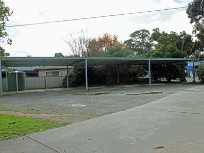 84 High Street, Kangaroo Flat