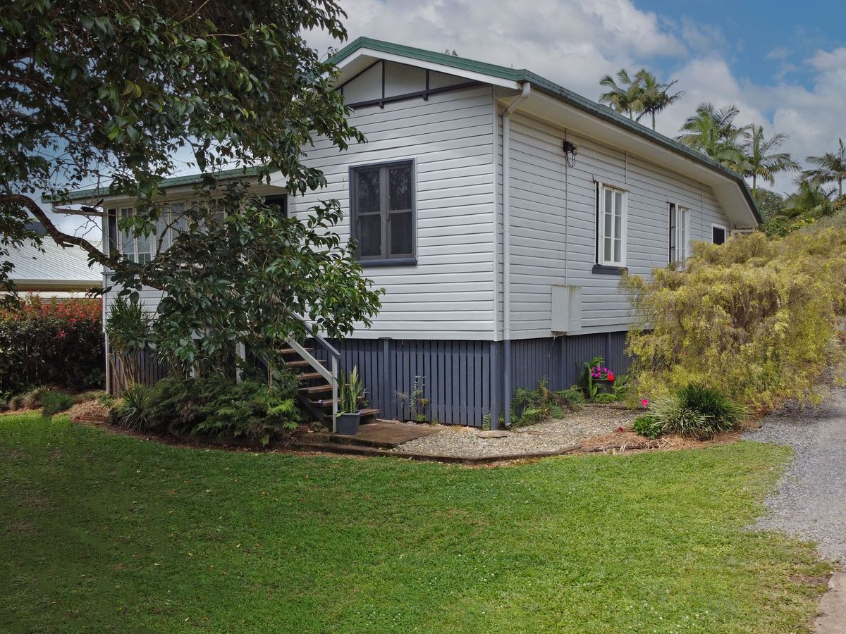 32 Patrick Street, Malanda
