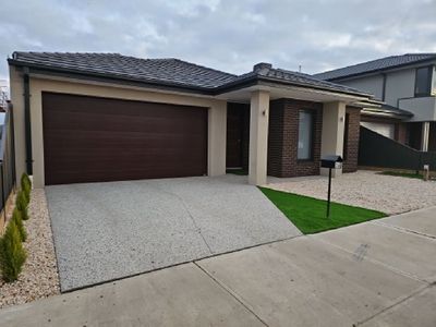 16 Pembrokeshire Loop, Clyde