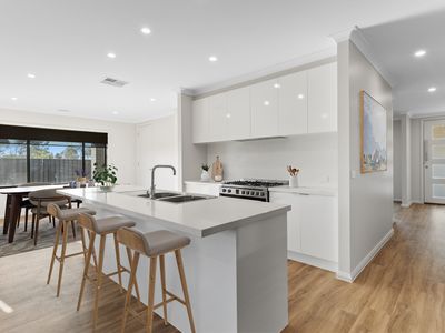 6 Bottle brush Drive, Yarrawonga