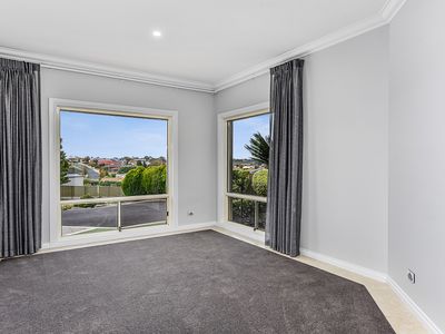 1 / 2 Red Oak Place, Mount Gambier