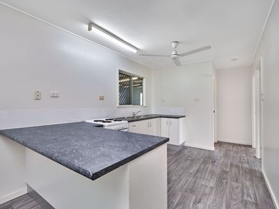 15 Quamby Close, White Rock