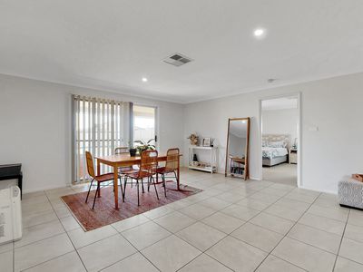 20 Hindmarsh Esplanade, Dubbo
