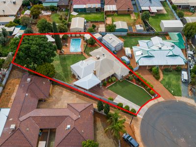 13 O'Connor Way, West Lamington