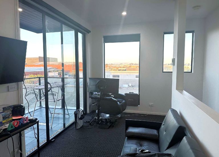 4 / 302 Huntingdale Road, Huntingdale