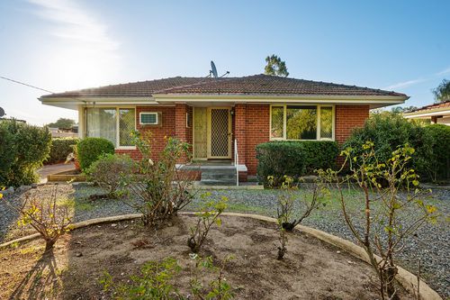 5 Grasmere Place, Kelmscott