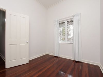 95 Lake Monger Drive, Wembley