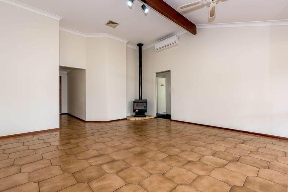 7 Wood Court , Leda