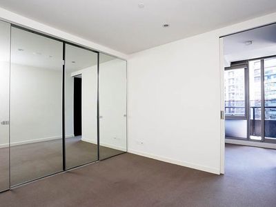 813N / 229 Toorak Road, South Yarra