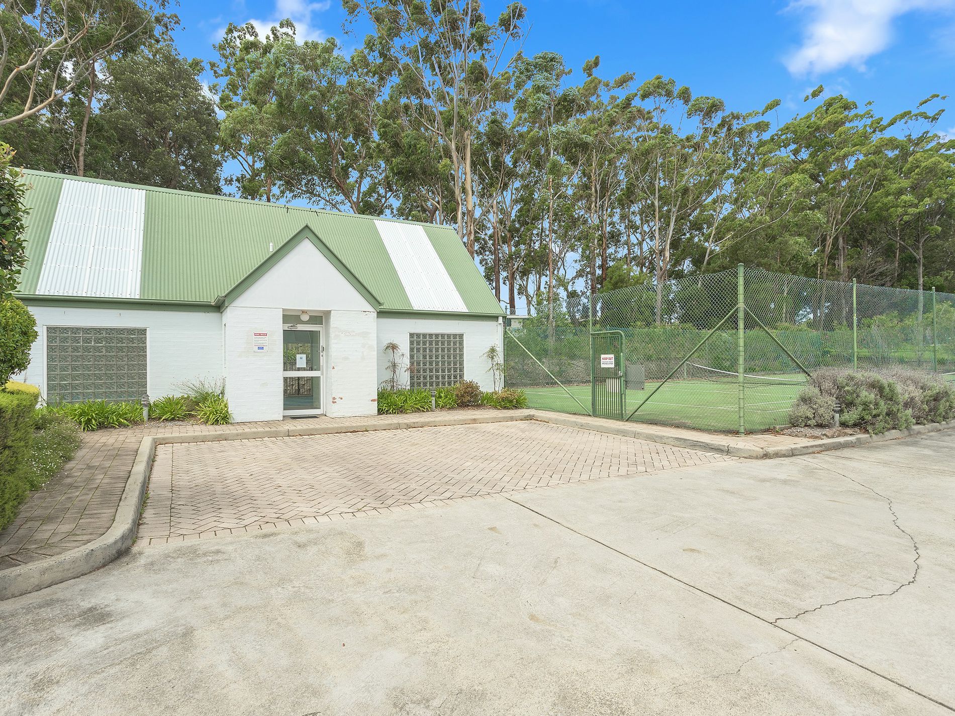 9 / 13 Augusta Place, Mollymook Beach