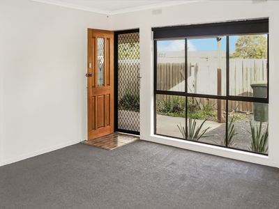 4 / 17 Stawell Road, Horsham