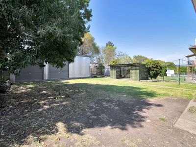 2 Russell Street, Silkstone