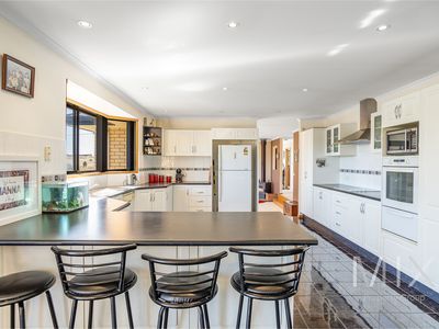 4 Dylan Street, Brighton