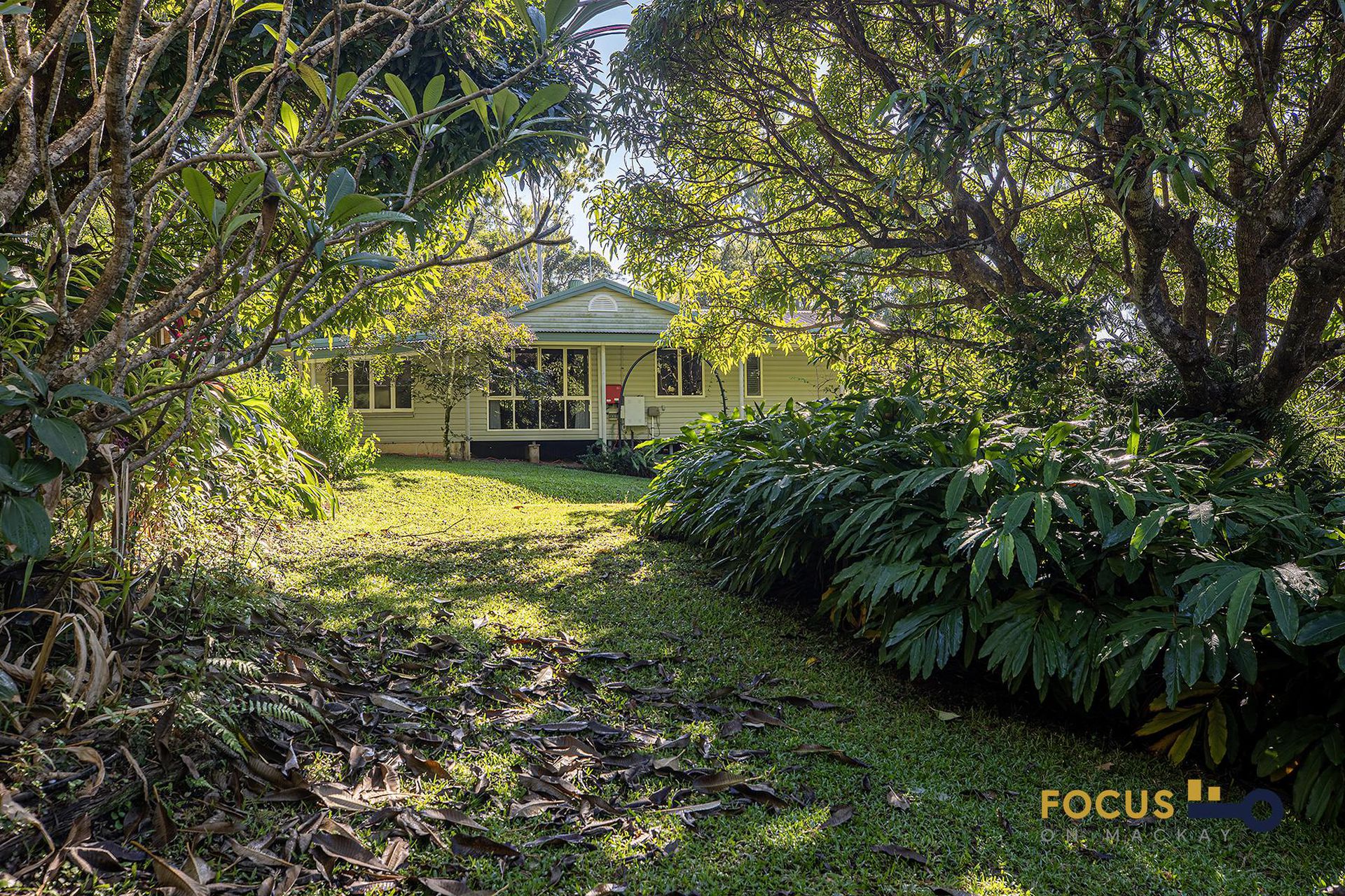 9 Ward Esplanade, Ball Bay